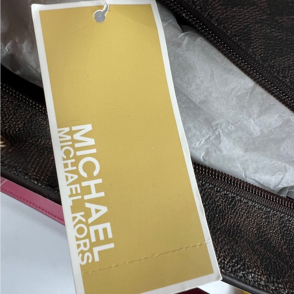 Michael Kors Large Signature Logo Tote Shoulder Bag NWT - Picture 8 of 14